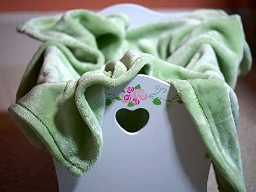 Gentle Green Fleece Blanket for Baby 30x40 Inches
