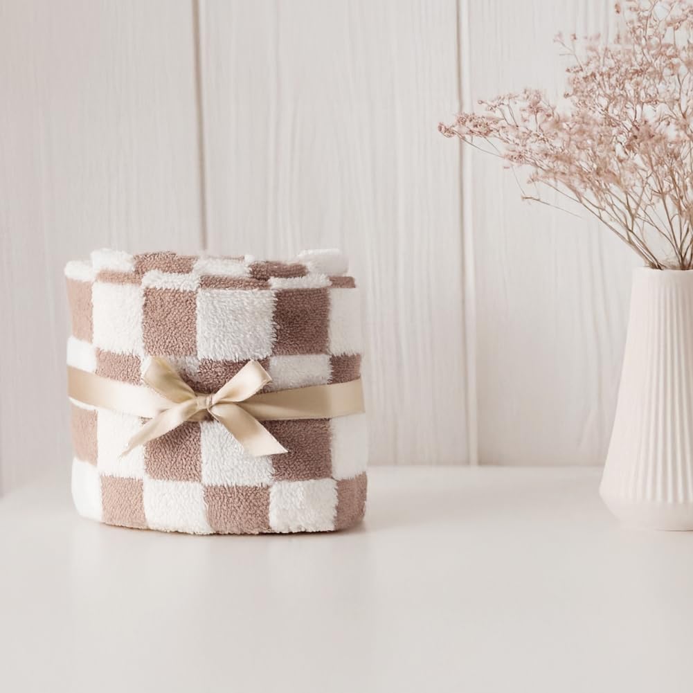 FIGEPO Ultra Soft Fuzzy Baby Bed Blanket 30x40 Reversible with 3D Chessboard Design