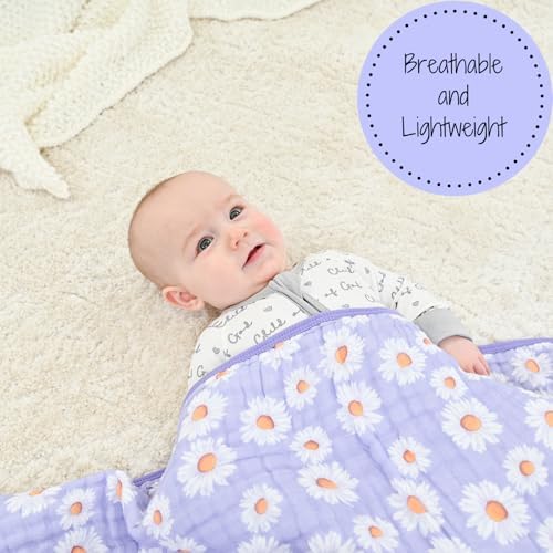 LollyBanks Daisy Print Muslin 6 Layer Blanket
