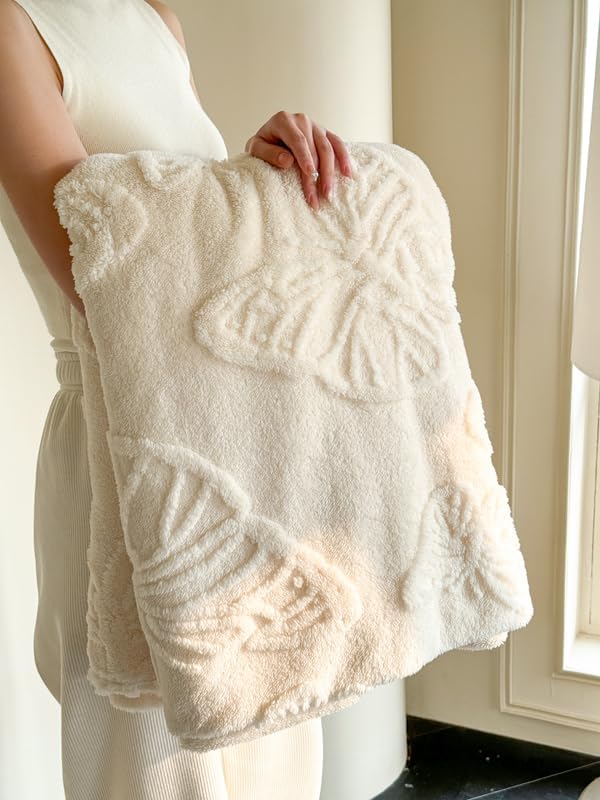 ITFRO Flannel Throw Blanket with Butterfly Pattern