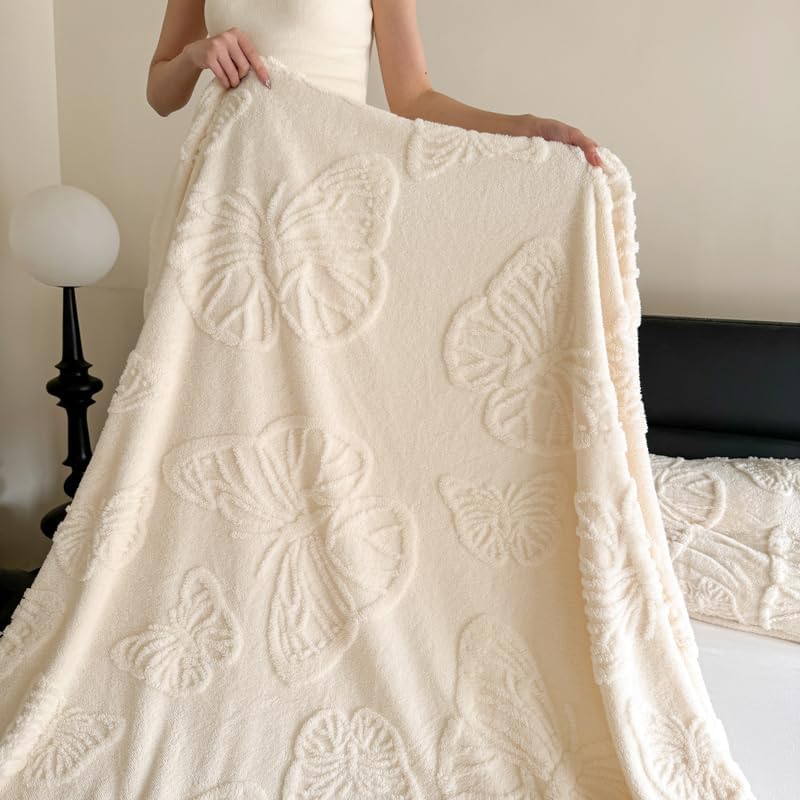 ITFRO Flannel Throw Blanket with Butterfly Pattern