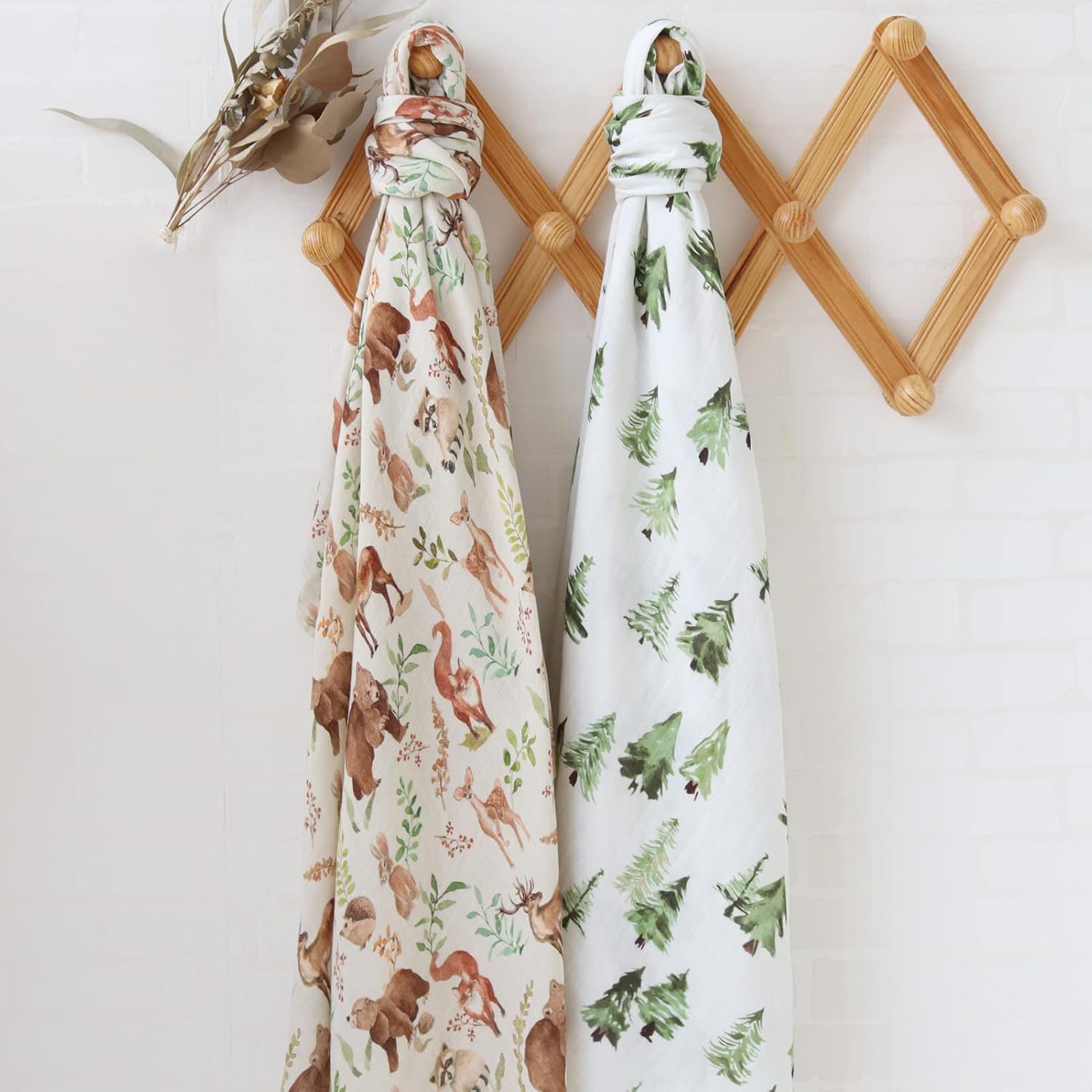 LifeTree Muslin Swaddle Blankets 47x47in Woodland Pattern