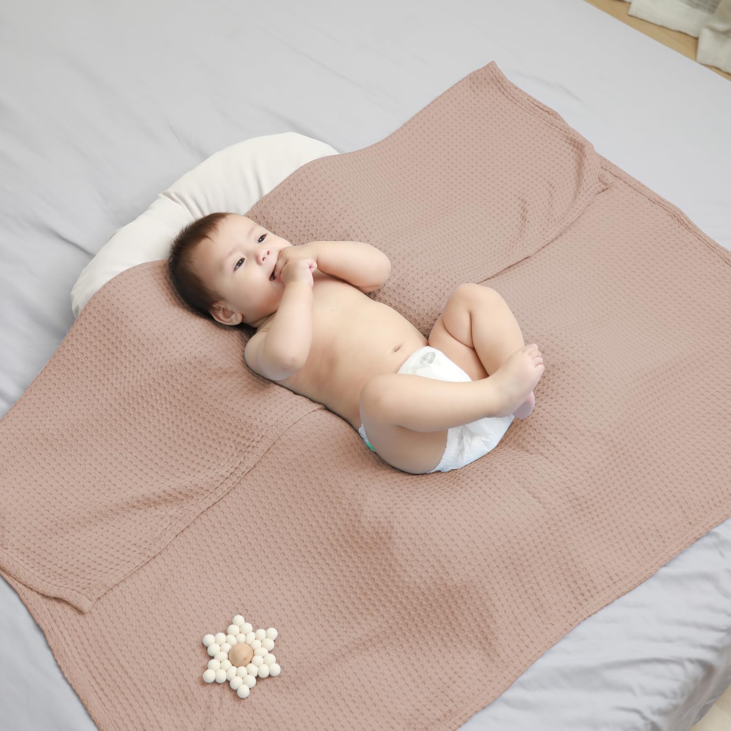 Kloovete 36 x 40 Inch Cooling Waffle Weave Blanket