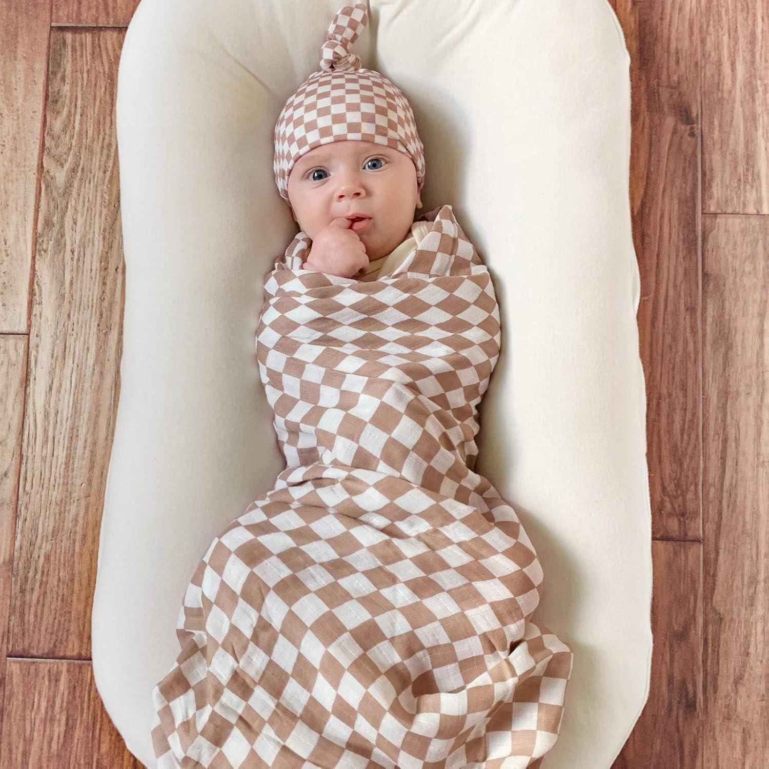 LifeTree Muslin Swaddle Blanket Bear Checkered Design 47x47 Inches