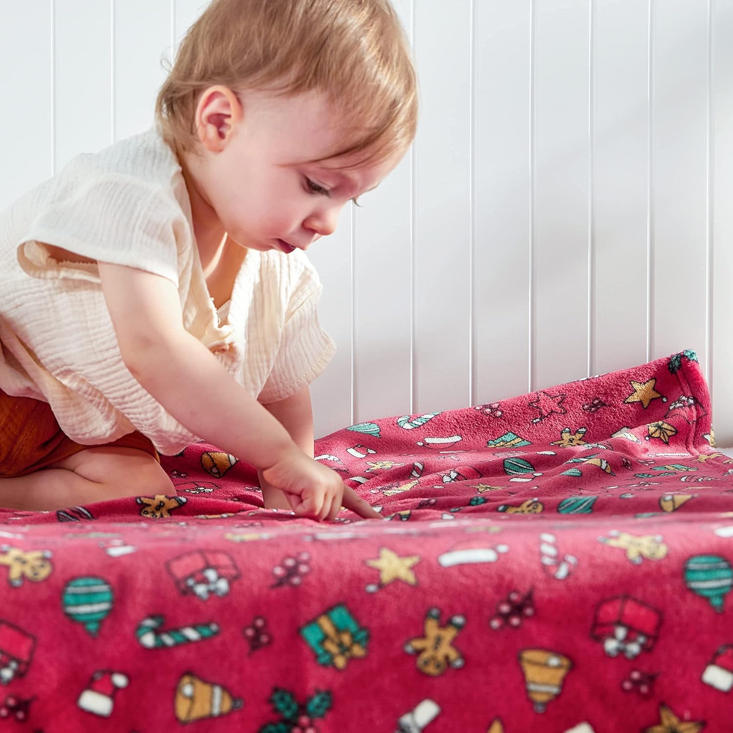DaysU Plush Flannel Baby Blanket - 30x40 Christmas Design