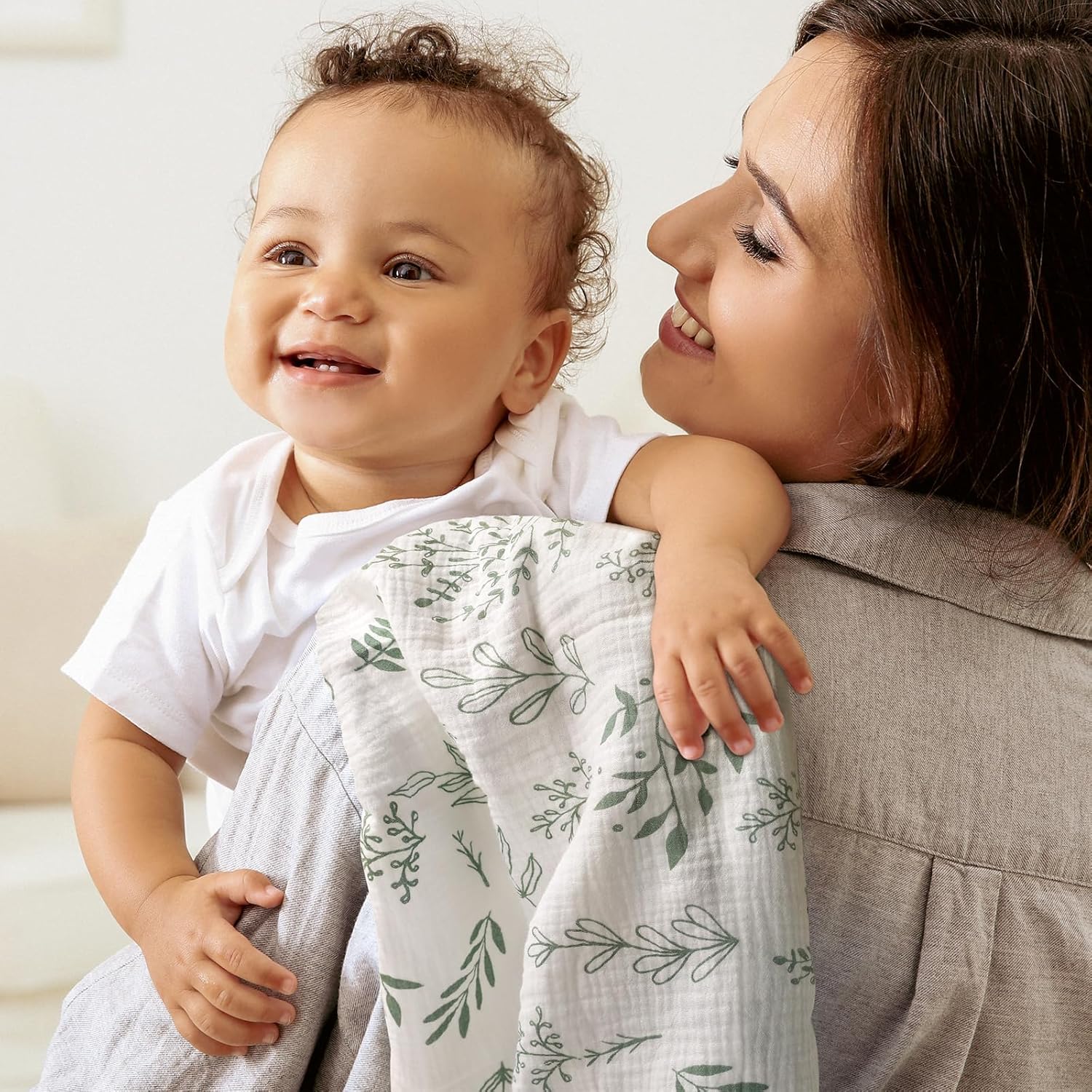 LYRICHOM Muslin Swaddle Blankets 3 Pack