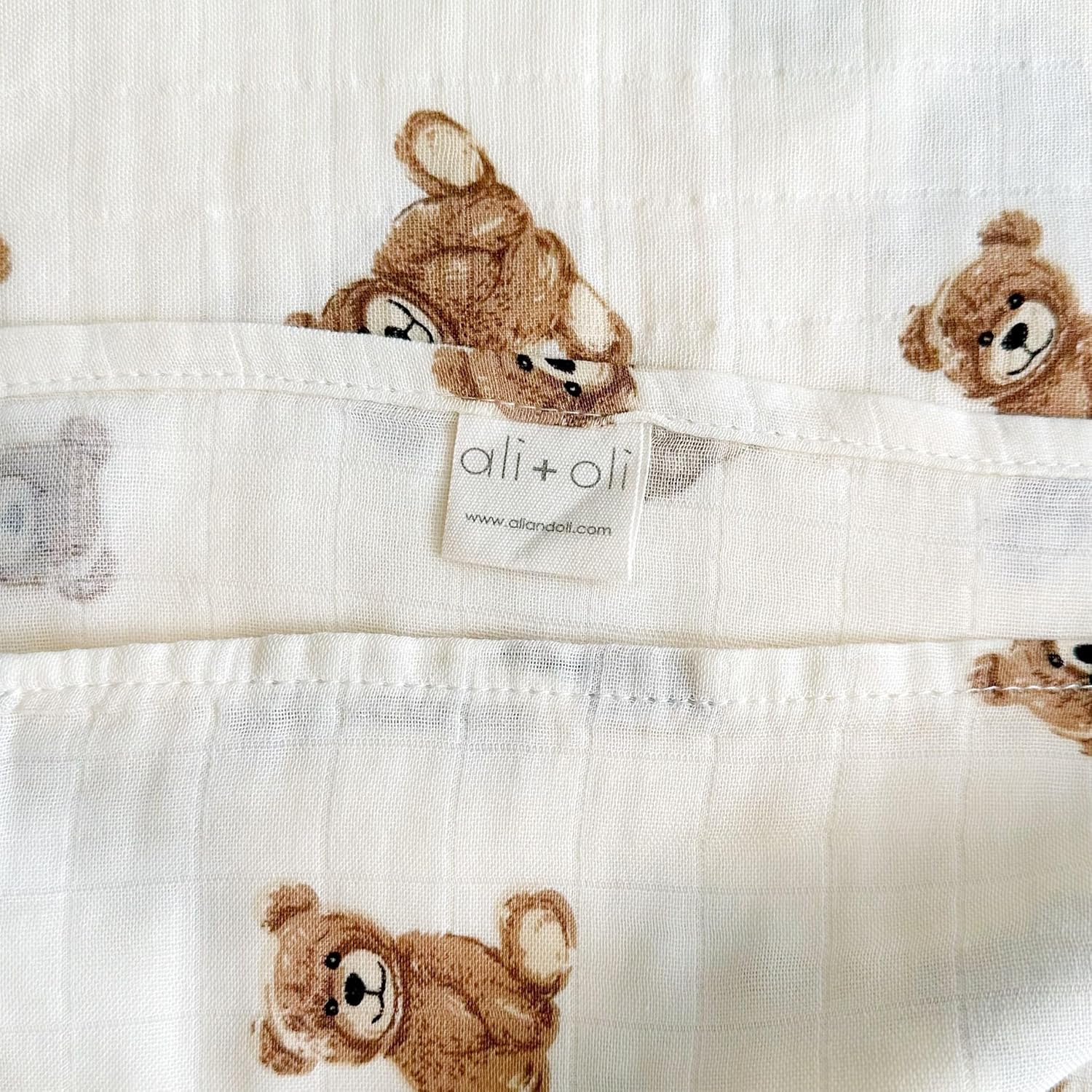 AliOli Muslin Swaddle Blanket Teddy Bear Large 47x47